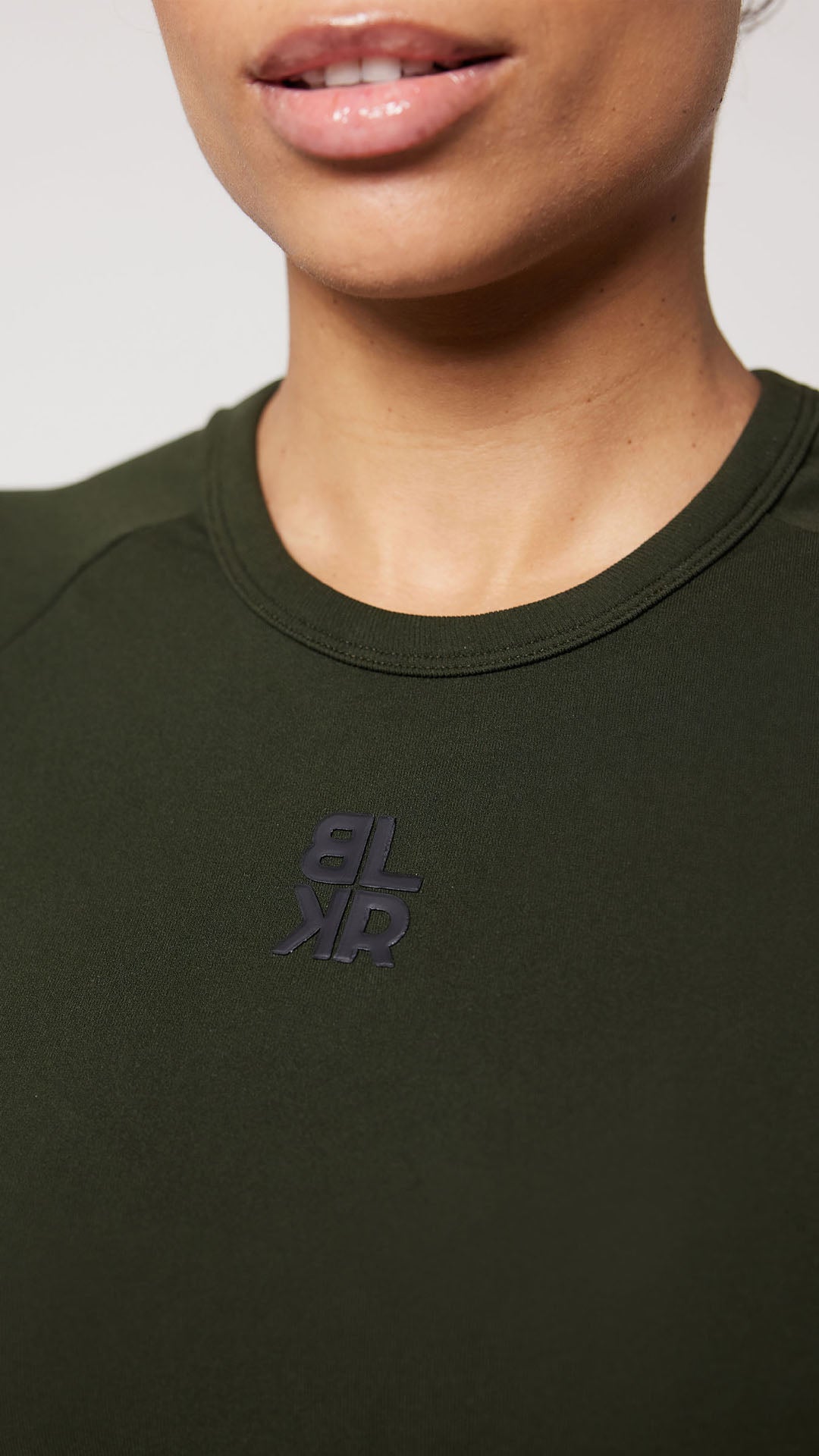 Blaaker army green cropped t shirt, image